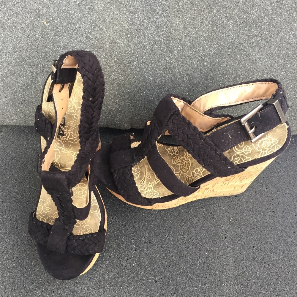 SODA high heels, black and beige, size 6.